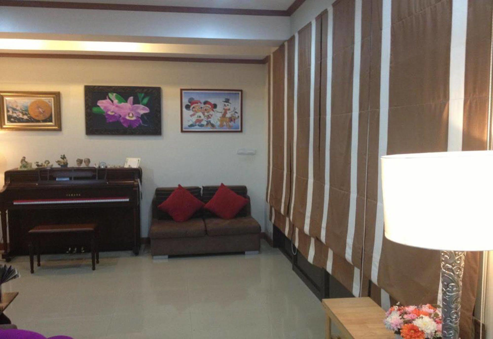 Ruankeaw Homestay Nai Harn Luaran gambar