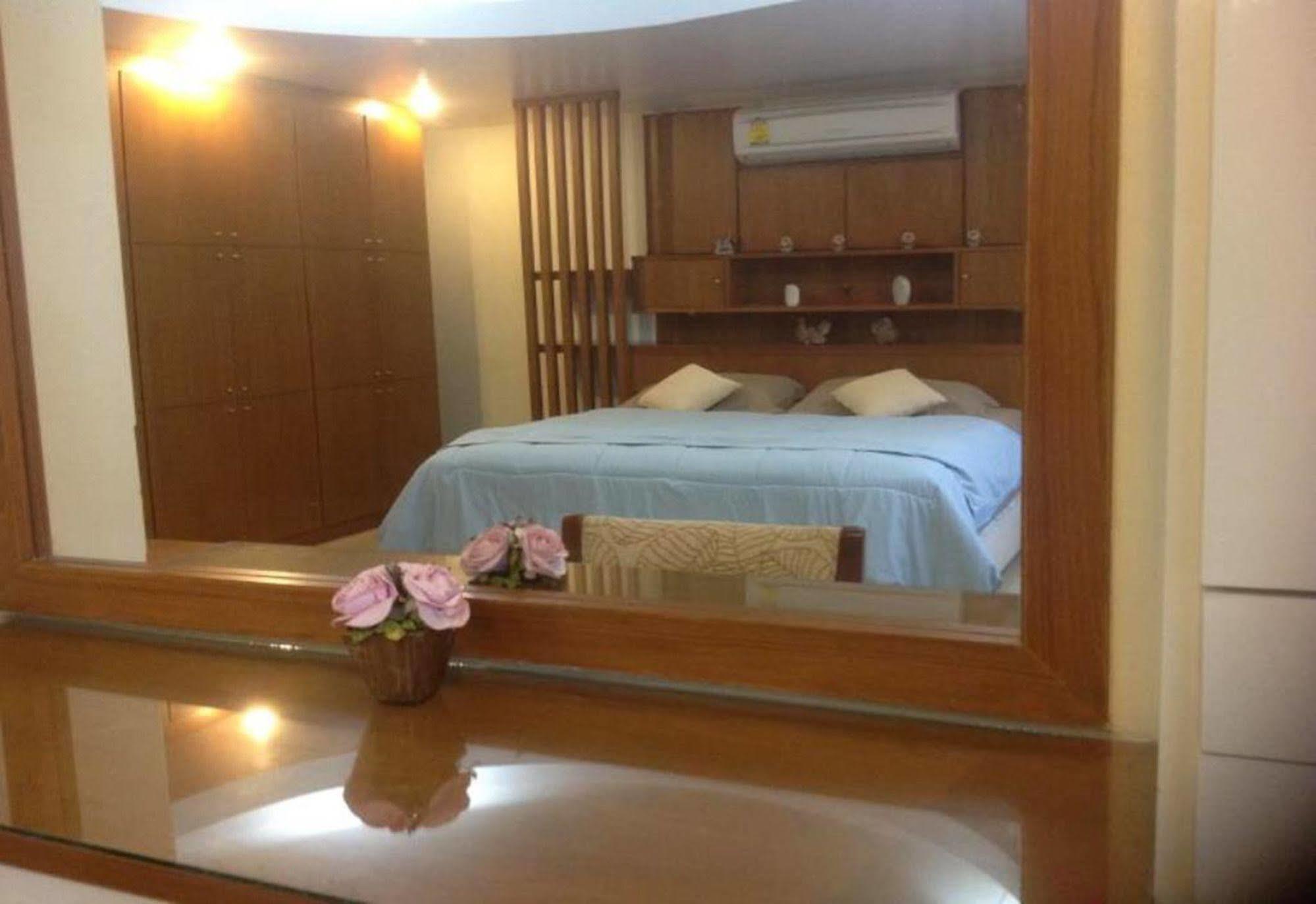 Ruankeaw Homestay Nai Harn Luaran gambar