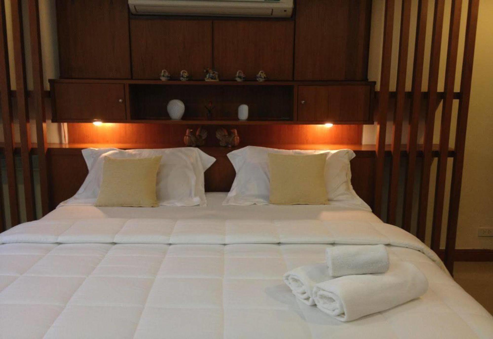 Ruankeaw Homestay Nai Harn Luaran gambar